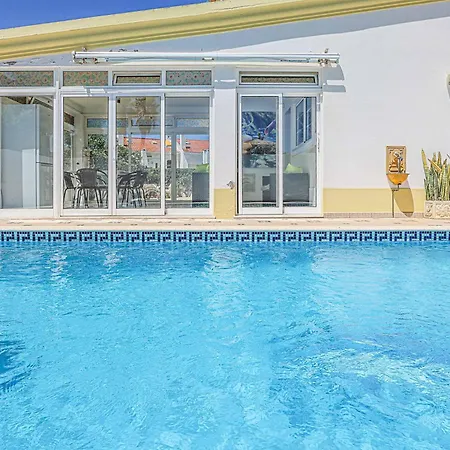 Vivienda Rosa 알부페이라