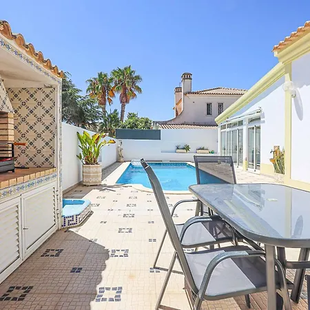 Vivienda Rosa アルブフェイラ